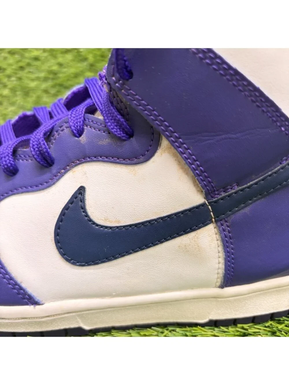 Nike Dunk High Boys Size 7Y Purple White Athletic Walking Leather Shoes Sneakers